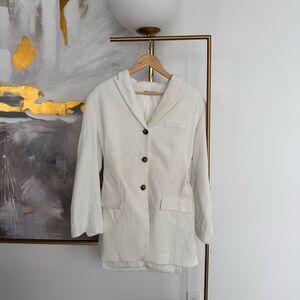 ⏱️24 HR SALE⏱️ The Mannei White Belted Blazer